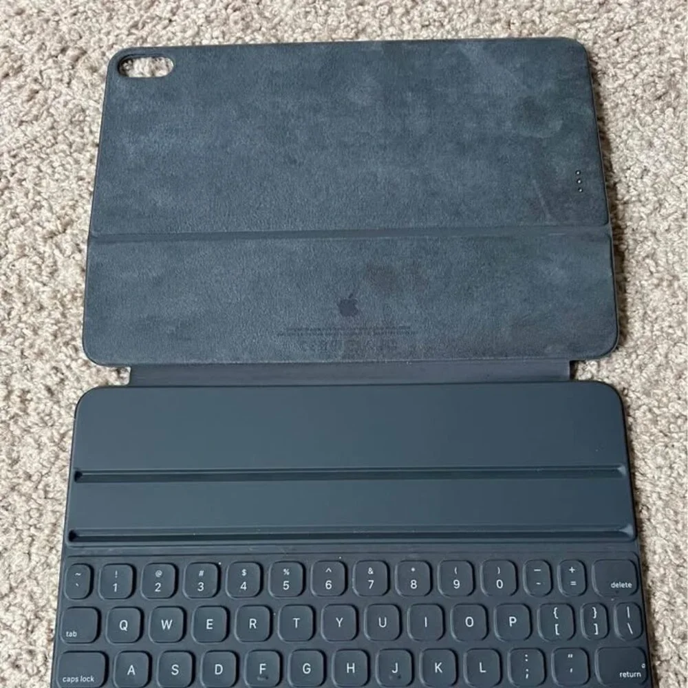 Apple iPad Pro 11” keyboard folio Black - Picture 2 of 5